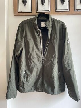 Vuori Olive Green Insulation 2.0